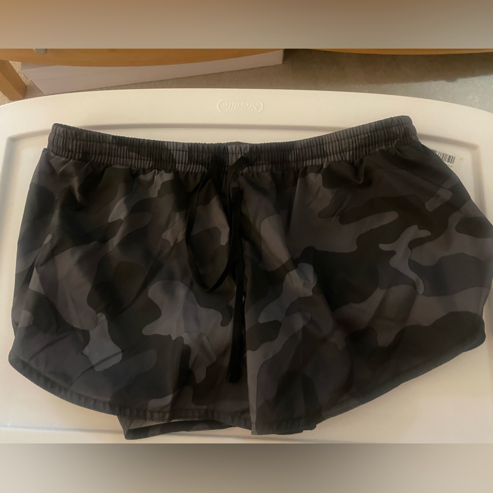 BNWT Old Navy Active Shorts